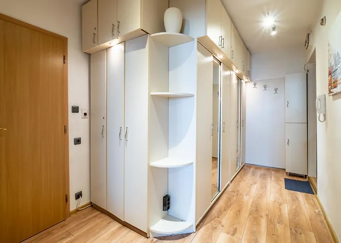 Lägenhet 1bdrm Downtown *